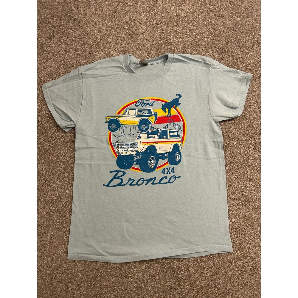 Ford Bronco Graphic T-Shirt Mens Medium Light Blue Excellent Retro 4x4 Truck Tee
